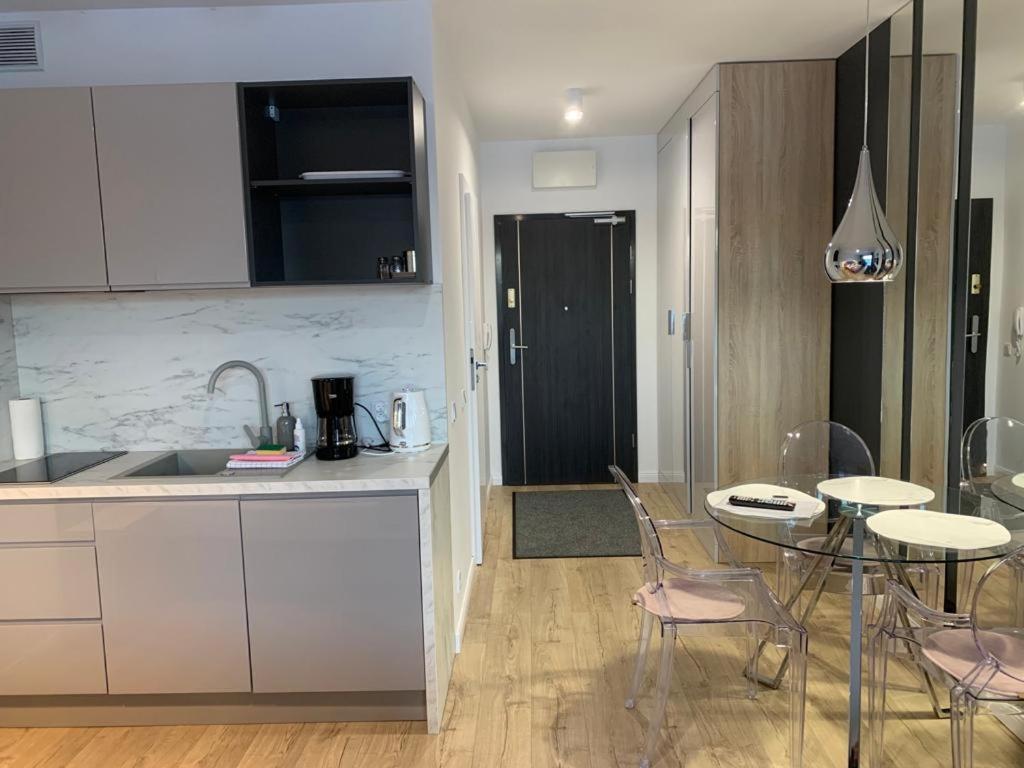 Apart Park - Albus 211 Z Parkingiem W Cenie Świnoujście Exteriör bild